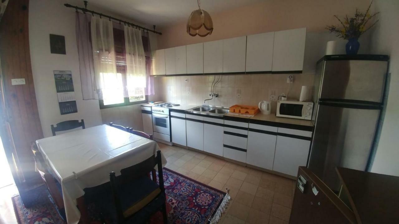Family Apartment Near Beach Biograd Na Moru Esterno foto
